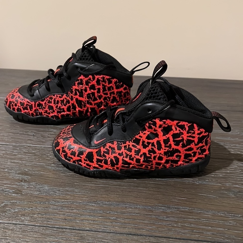 Nike Little Posite boys “Lava” shoes, EUC, size 9 - Picture 2 of 4